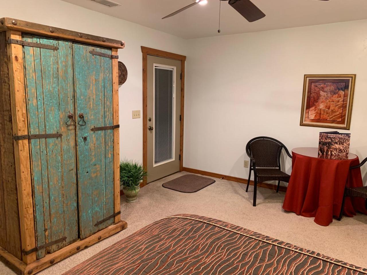 Slot Canyons Inn Bed & Breakfast إيسكالانتي المظهر الخارجي الصورة