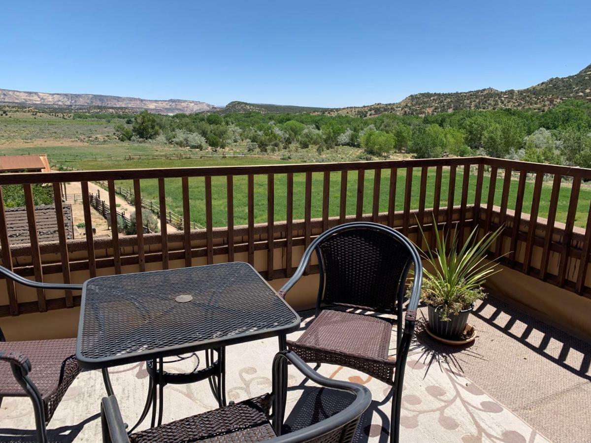 Slot Canyons Inn Bed & Breakfast إيسكالانتي المظهر الخارجي الصورة