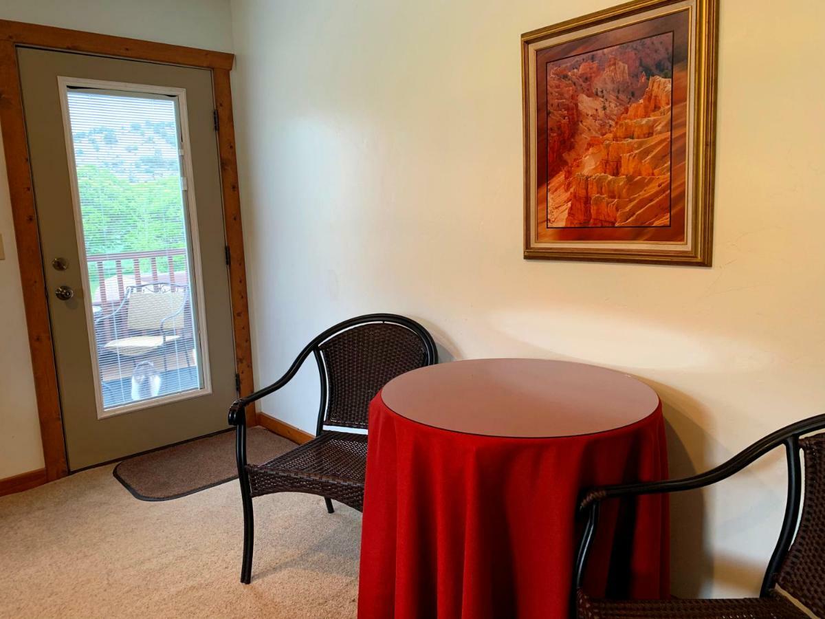 Slot Canyons Inn Bed & Breakfast إيسكالانتي المظهر الخارجي الصورة